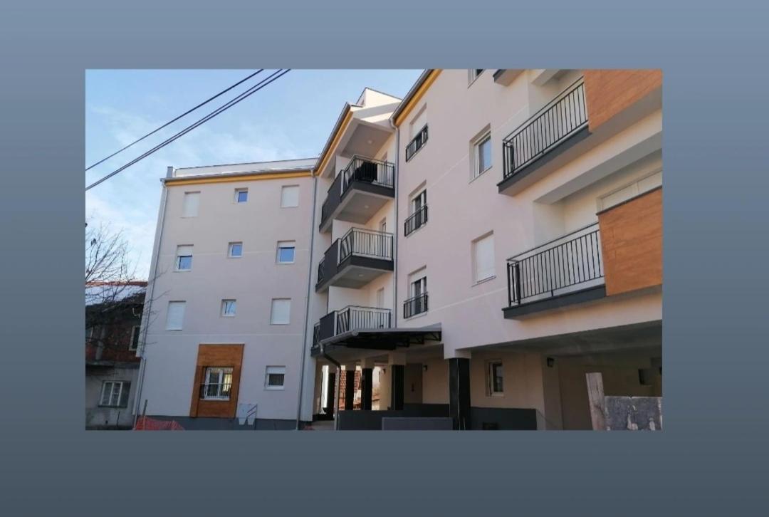 Apartmani S - Dsn Kraljevo Kültér fotó