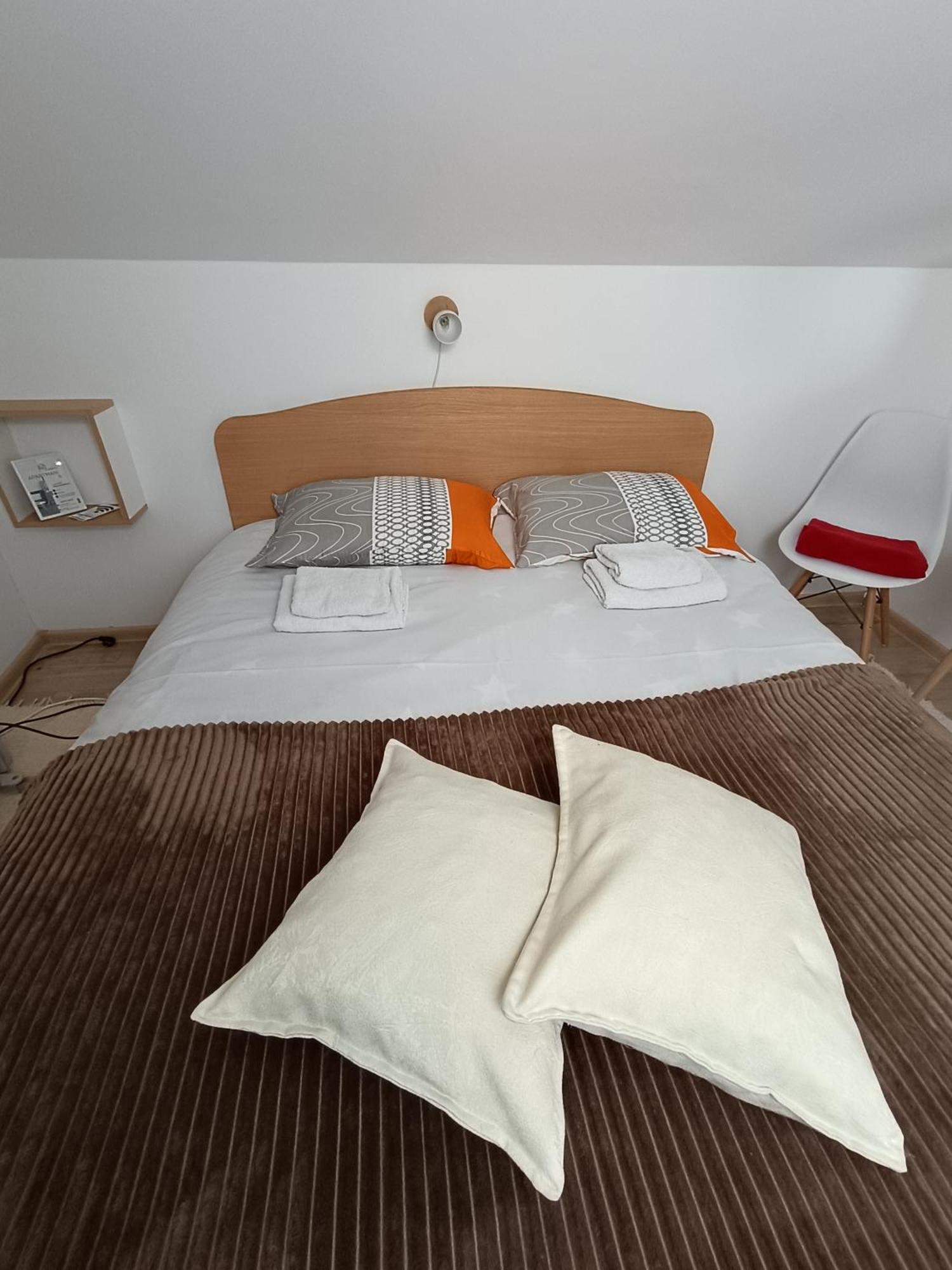 Apartmani S - Dsn Kraljevo Kültér fotó