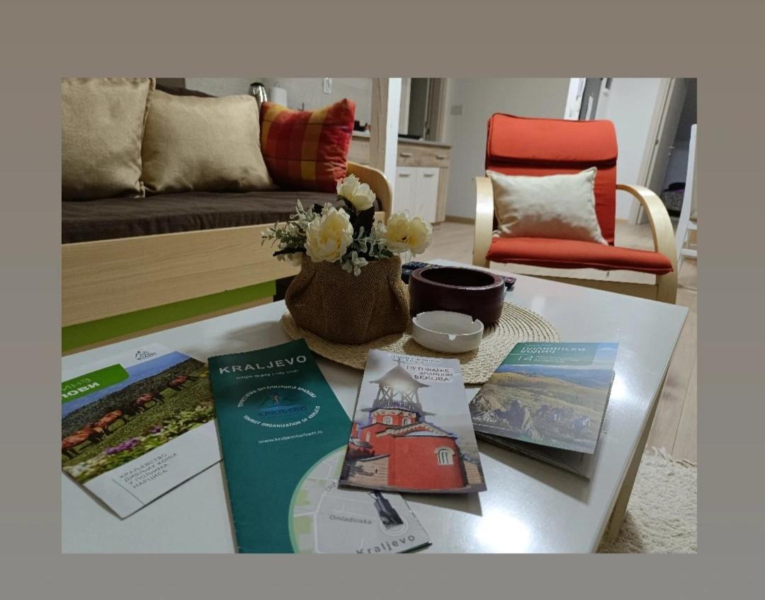 Apartmani S - Dsn Kraljevo Kültér fotó