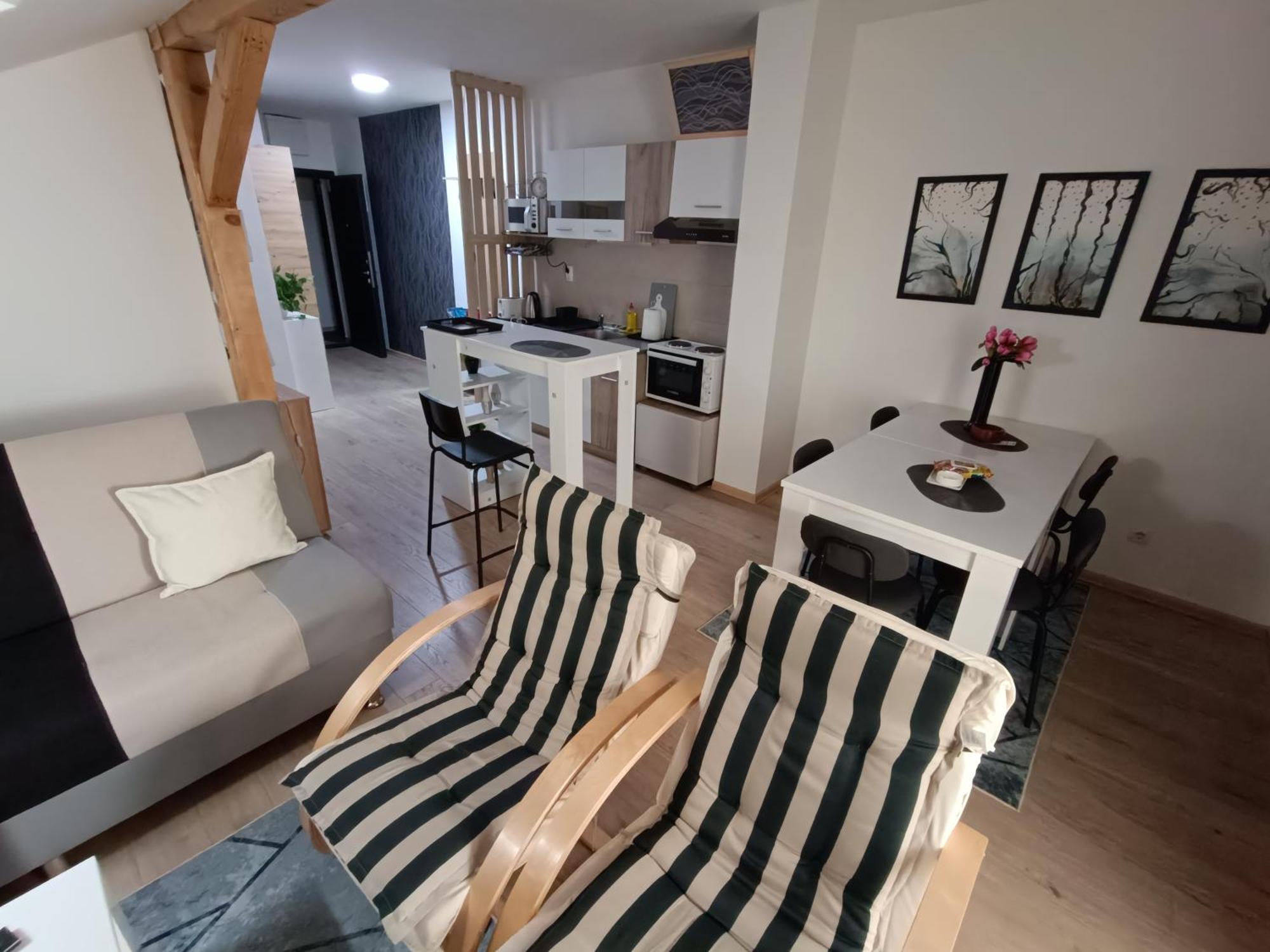 Apartmani S - Dsn Kraljevo Kültér fotó